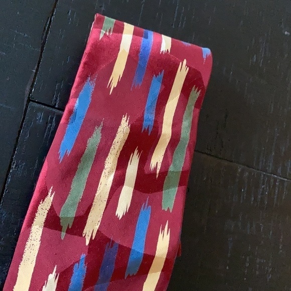 Oscar de la Renta Silk Burgundy Pattern Tie​​​​​ - Picture 3 of 7